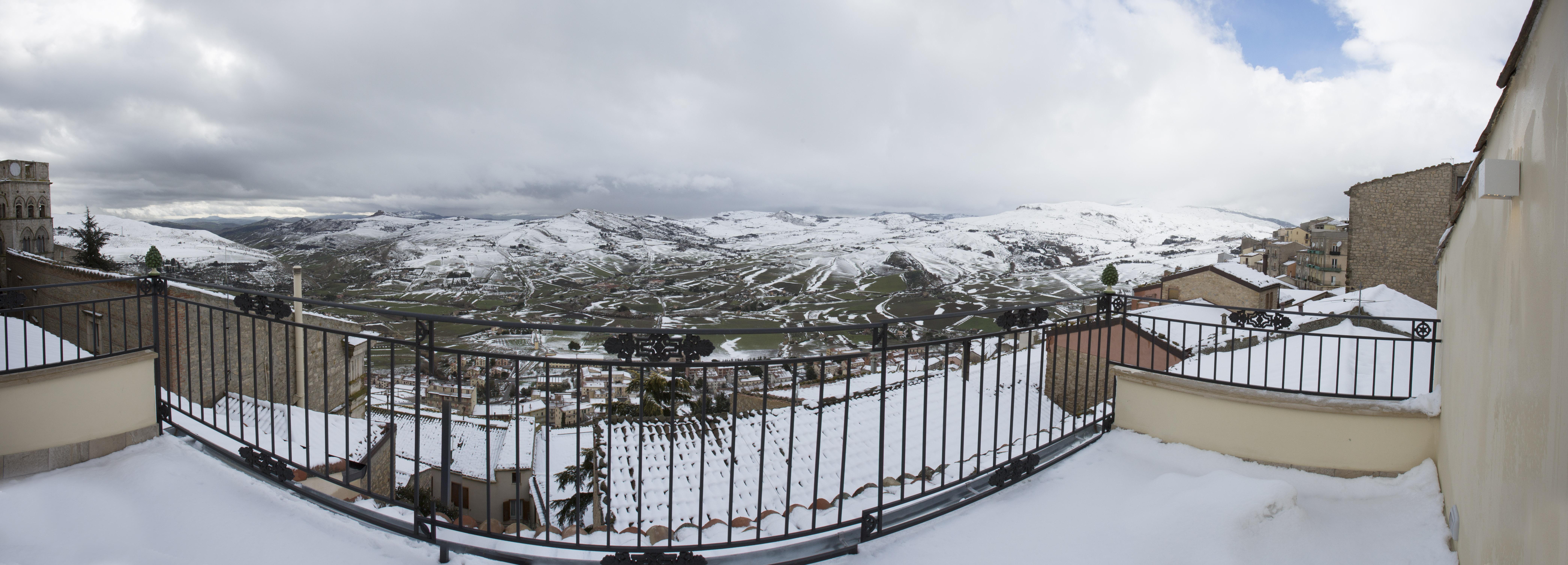 Residence Ventimiglia Ґанджі Екстер'єр фото