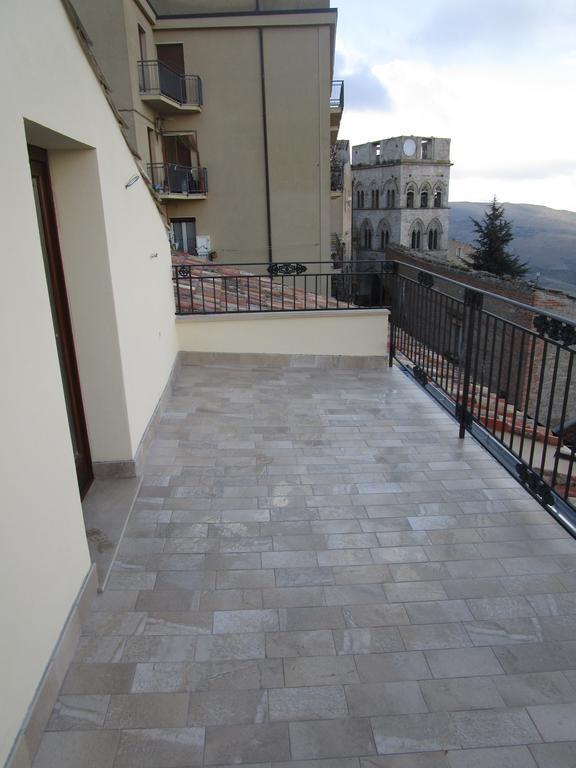Residence Ventimiglia Ґанджі Екстер'єр фото